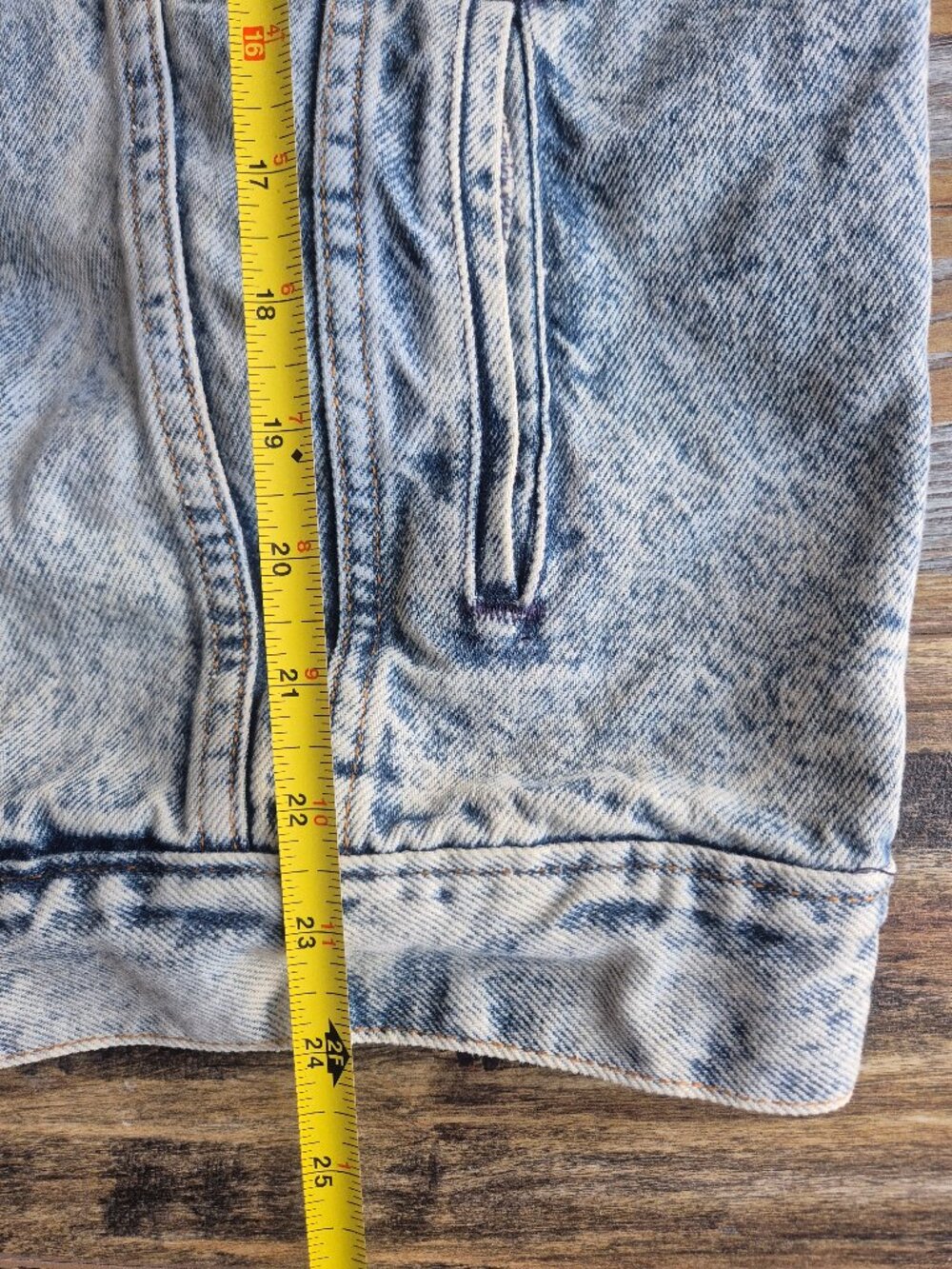 Vintage'80s Levi's 70507-0219 Made in USA Stonewashed Denim Trucker Jacket - Picture 15 of 15